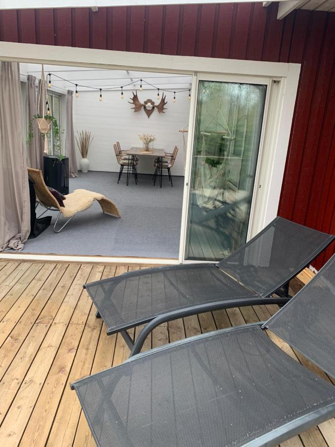 Hus I Lugnt Omrade, 15 Min Fran Oerebro Vila Vintrosa Exterior foto